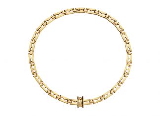 B.ZERO1 ดีไซน์โซ่โดดเด่นอย่างคลาสสิกและเหนือกาลเวลา B.zero1 ยังคงไว้ซึ่งดีไซน์ที่โดดเด่นและพัฒนาความสวยงามอันเป็นเอกลักษณ์ในการสร้างสรรค์เครื่องประดับในปี 2025