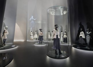THE CHRISTIAN DIOR: DESIGNER OF DREAMS EXHIBITION IN SEOUL
