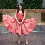 หลอมรวมแฟชั่นกับหุ่นยนต์ วิศวกรสาวเปลี่ยนโค้ดให้กลายเป็นเวทมนตร์ลงในชุดเจ้าหญิง