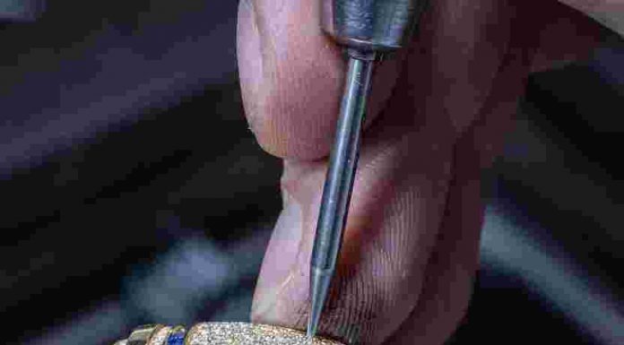 Van Cleef & Arpels – เครื่องประดับบอกเวลา Jewels that tell time