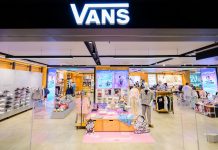 สยามเซ็นเตอร์ ชวนทุกคนไปท่องอวกาศ กับ VANS X SPACE MOLLY CAPSULE พร้อมของขวัญพิเศษ ที่ร้าน Vans สาขา Siam Center