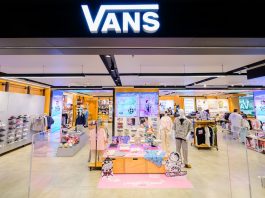 สยามเซ็นเตอร์ ชวนทุกคนไปท่องอวกาศ กับ VANS X SPACE MOLLY CAPSULE พร้อมของขวัญพิเศษ ที่ร้าน Vans สาขา Siam Center