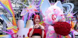 สยามเซ็นเตอร์ ชูพลังไทยสร้างสรรค์ ต้อนรับเทศกาลไพร์ด กับ SIAM CENTER x PORIIN “The Galaxy of Love” และ “TITAN FUR” โดย กลุ่มคอมมูนิตี้นักสร้างสรรค์ภูมิปัญญาไทยจากทั่วประเทศ