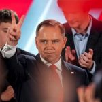 โปแลนด์เปลี่ยนผู้นำ คาโรล นาฟร็อกกี ชนะเลือกตั้งประธานาธิบดี ด้วยคะแนนเฉียดฉิว