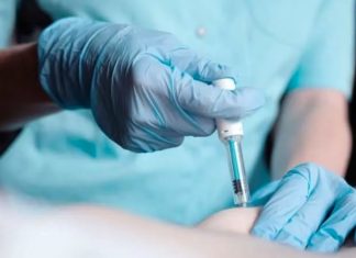 NHS พลิกโฉมการรักษามะเร็งด้วยการใช้ nivolumab เร็วสุดในยุโรป เพียง 5 นาที