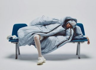 ญี่ปุ่นแก้ปัญหานอนหลับไม่เพียงพอ ด้วยเสื้อแจ็คเก็ตกล่อมนอน ตัวช่วยที่ทำให้ให้งีบหลับได้ทุกที่