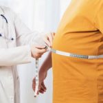 เมื่อไขมันหน้าท้องรบกวนการนอน เบื้องหลังที่มากกว่าความอ้วนคือสัญญาณเตือนภัยสุขภาพการนอนและจิตใจ