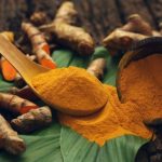 ขมิ้นชัน สมุนไพรสีทอง ลดอักเสบ เสริมภูมิหัวใจ สมอง และฮอร์โมน ที่วิทยาศาสตร์ยืนยันว่าดีต่อสุขภาพรอบด้าน