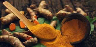 ขมิ้นชัน สมุนไพรสีทอง ลดอักเสบ เสริมภูมิหัวใจ สมอง และฮอร์โมน ที่วิทยาศาสตร์ยืนยันว่าดีต่อสุขภาพรอบด้าน