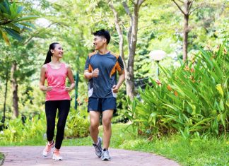 ยาที่ไม่ต้องเสียเงินซื้อ เดินแค่ 5 นาทีก็เปลี่ยนสุขภาพได้ WHO แนะ เดินวันละ 30 นาที ส่งผลดีต่อสุขภาพกายและใจ