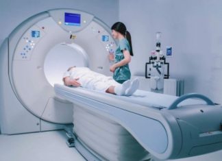 CT Scan อนาคตที่ต้องจ่าย? เครื่องมือช่วยชีวิต แต่เสี่ยงมะเร็งร้าย ฉาย CT Scan อย่างไรให้ปลอดภัย ทำความเข้าใจความเสี่ยงและประโยชน์