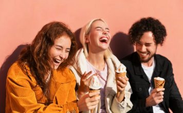 ไอศกรีมช่วยหัวใจได้จริงหรือ? งานวิจัยฮาร์วาร์ดเปิดมุมใหม่ ช่วยสุขภาพหัวใจดีขึ้นในผู้ป่วยเบาหวานแต่เตือนอย่ากินเกินพอดี