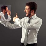 เคยแพ้เสียงในหัวไหม? Inner Monologue เมื่อเราถึงพูดกับตัวเอง อาการของเสียงในใจที่ควบคุมความคิด เกิดขึ้นและยับยั้งอย่างไร