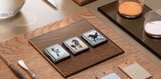 ม้าแห่งศิลปะจีนบนฝาหลัง Reverso Tribute Enamel ‘Xu Beihong’ จาก Jaeger-LeCoultre” นาฬิการุ่นลิมิเต็ด 3 รุ่น ฉลองปีมะเมีย 2026