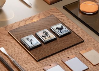 ม้าแห่งศิลปะจีนบนฝาหลัง Reverso Tribute Enamel ‘Xu Beihong’ จาก Jaeger-LeCoultre” นาฬิการุ่นลิมิเต็ด 3 รุ่น ฉลองปีมะเมีย 2026