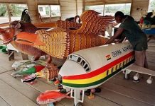 โลงศพแฟนตาซีของกานา ศิลปะที่เปลี่ยนความตายให้เป็นการเริ่มต้นใหม่ Paa Joe กับธุรกิจที่เติบโตจากความตาย สะท้อนชีวิต