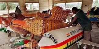 โลงศพแฟนตาซีของกานา ศิลปะที่เปลี่ยนความตายให้เป็นการเริ่มต้นใหม่ Paa Joe กับธุรกิจที่เติบโตจากความตาย สะท้อนชีวิต