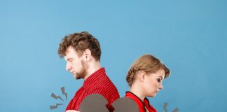 “อกหัก” ไม่ได้เจ็บแค่ใจ แต่อาจเสี่ยงถึงหัวใจวายเฉียบพลัน ทำความรู้จัก Broken Heart Syndrome เมื่อความรักพัง หัวใจก็พังตาม