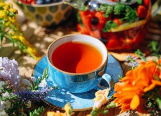 เคล็ดลับตัวหอมธรรมชาติ สมุนไพรคือเสน่ห์ใหม่ของผู้หญิง จากกานพลูถึงชาดอกไม้ สูตรลับหอมจากภายในแบบไม่ต้องพึ่งน้ำหอม