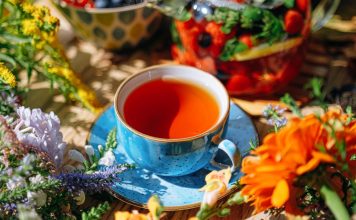 เคล็ดลับตัวหอมธรรมชาติ สมุนไพรคือเสน่ห์ใหม่ของผู้หญิง จากกานพลูถึงชาดอกไม้ สูตรลับหอมจากภายในแบบไม่ต้องพึ่งน้ำหอม