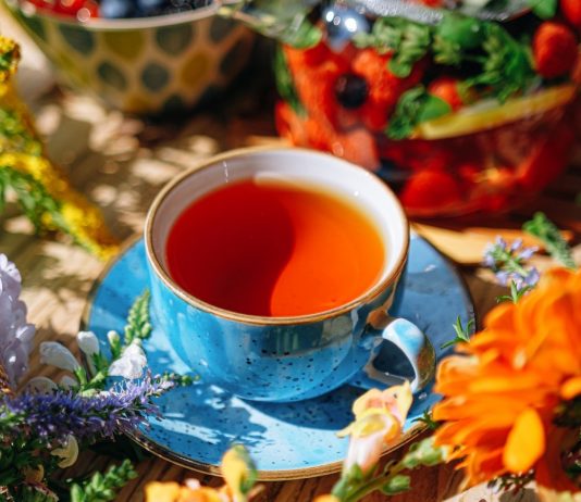 เคล็ดลับตัวหอมธรรมชาติ สมุนไพรคือเสน่ห์ใหม่ของผู้หญิง จากกานพลูถึงชาดอกไม้ สูตรลับหอมจากภายในแบบไม่ต้องพึ่งน้ำหอม