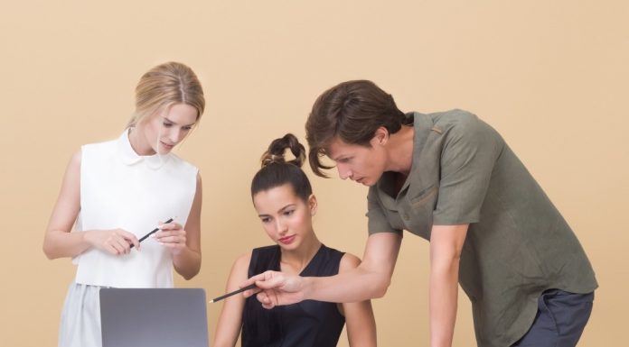 เมื่อความสัมพันธ์ระยะสั้นในที่ทำงานทำเสียสมาธิ วิธีรับมือเพื่อนร่วมงานจากไป คือโอกาสปรับตัว ไม่ใช่โศกเศร้า