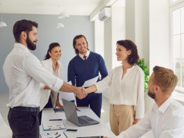 “ทัศนคติสำคัญกว่าทักษะ” เมื่อเด็กจบใหม่ต้องพิสูจน์ตัวเอง งานวิจัยชี้ Mindset แบบไหนให้องค์กรเห็นคุณค่า มีโอกาสเติบโต